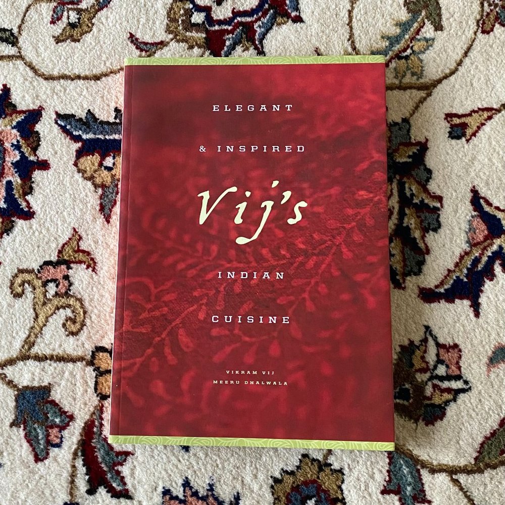 VIJ'S INDIAN CUISINE COOKBOOK